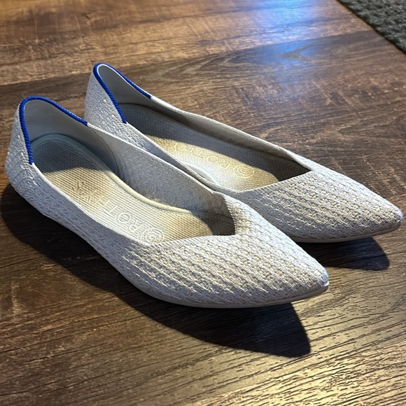 Rothy’s The Point Flat Gray 5.5 - Picture 2 of 6